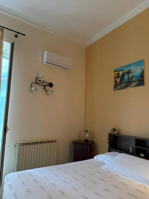 Bed & Breakfast B&B L' Aquila dell' Etna Santa Venerina Italia