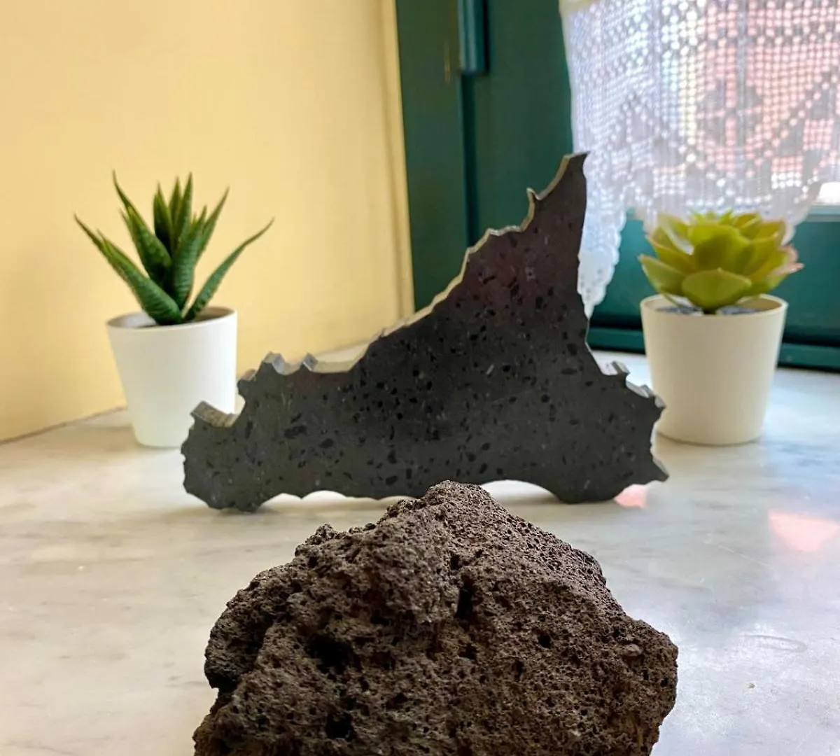 B&B L' Aquila Dell' Etna サンタ・ヴェネリーナ